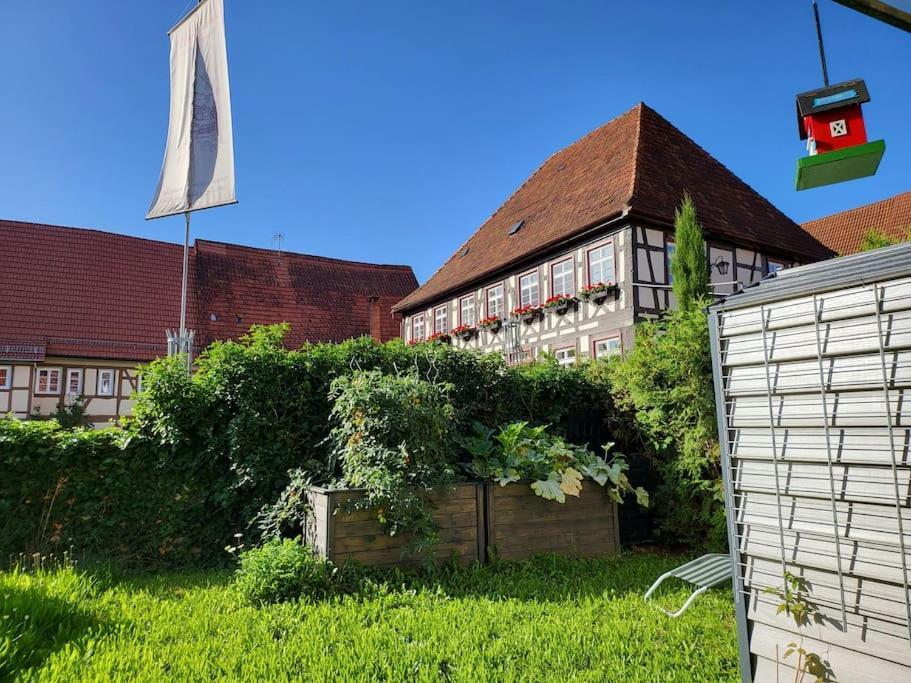 Naehe Stuttgart 1-Zimmer-Wohnung Weinstadt Esterno foto